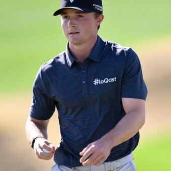 LA QUINTA, CALIFORNIA - JANUARY 23: Blades Brown of the United States walks off the first green during the second round of The American Express 2026 at Nicklaus Tournament Course on January 23, 2026 in La Quinta, California. (Photo by Orlando Ramirez/Getty Images)